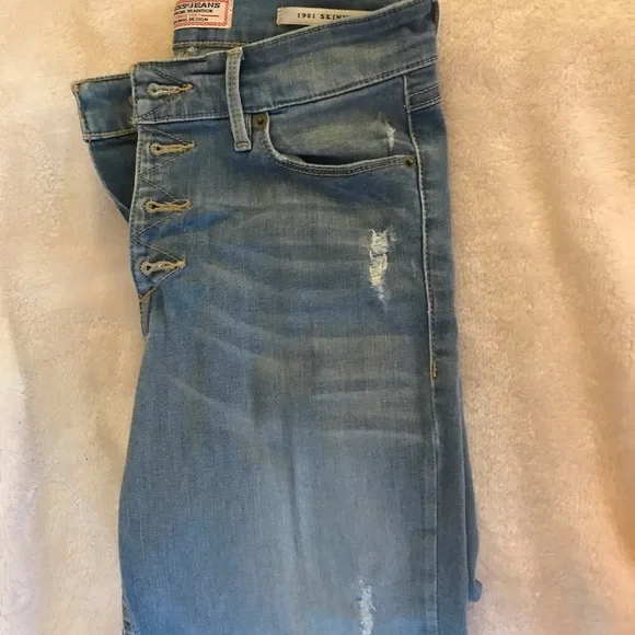 Guess Jeans - Picture 3 of 4